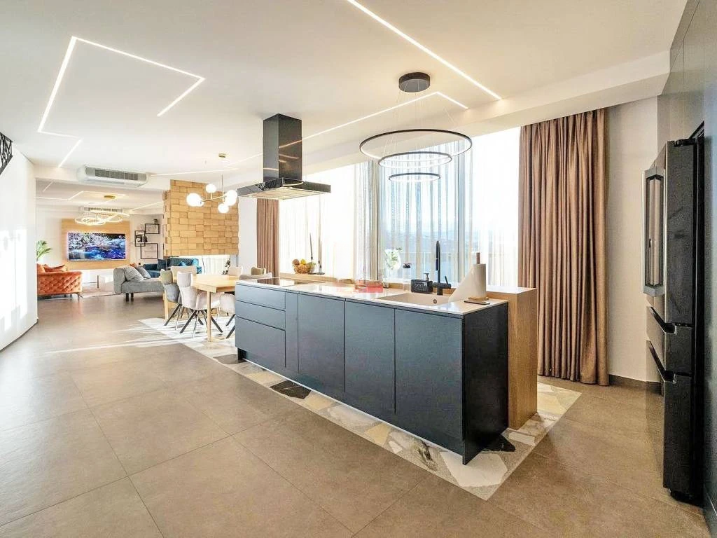 Квартира в Опатии, Хорватия, 227 м² - фото 1