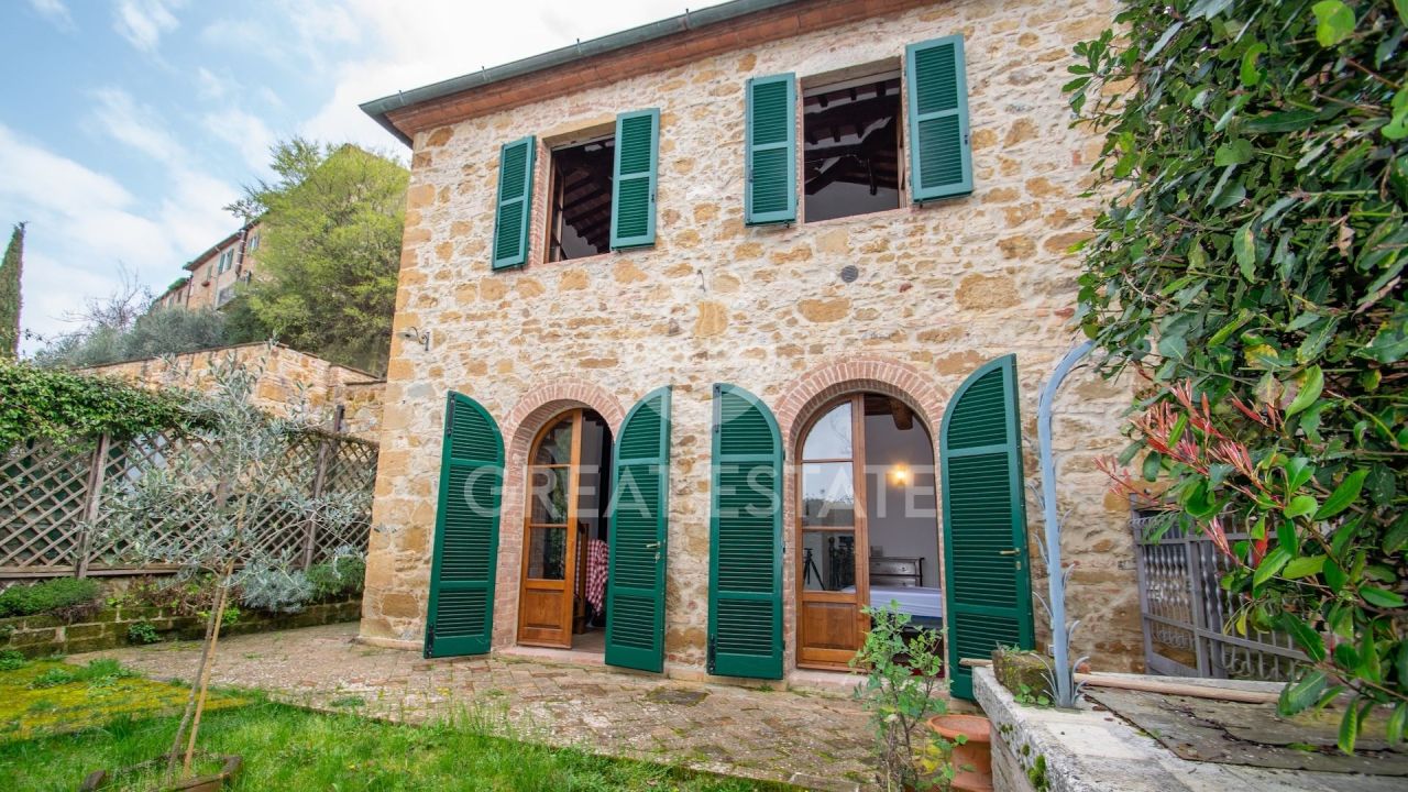 Дом в Монтальчино, Италия, 80 м² - фото 1