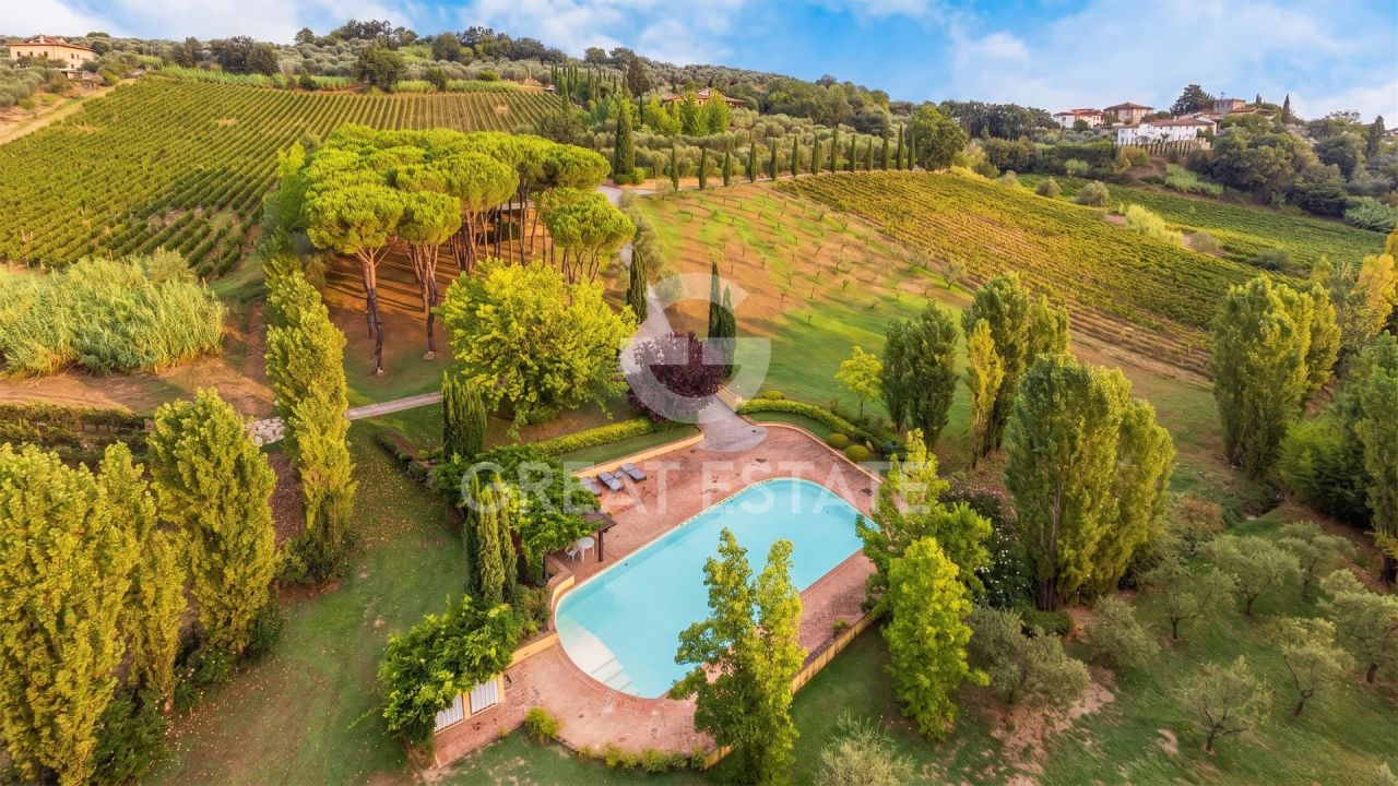 Дом Poggio a Caiano, Италия, 921.3 м² - фото 3