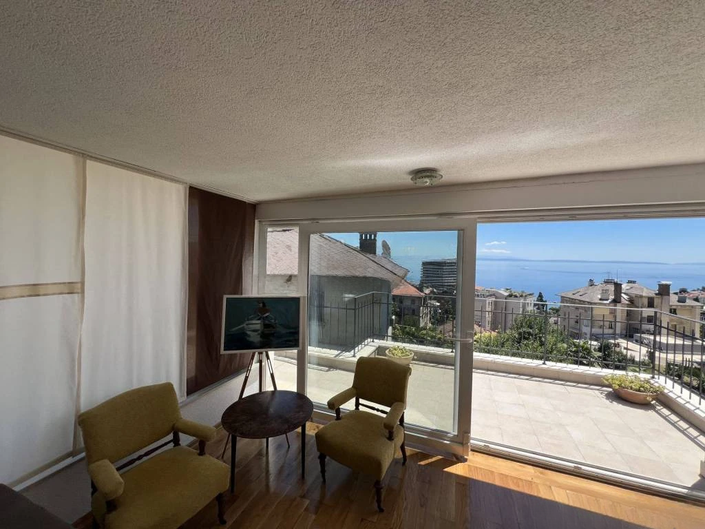 Квартира в Опатии, Хорватия, 150 м² - фото 1