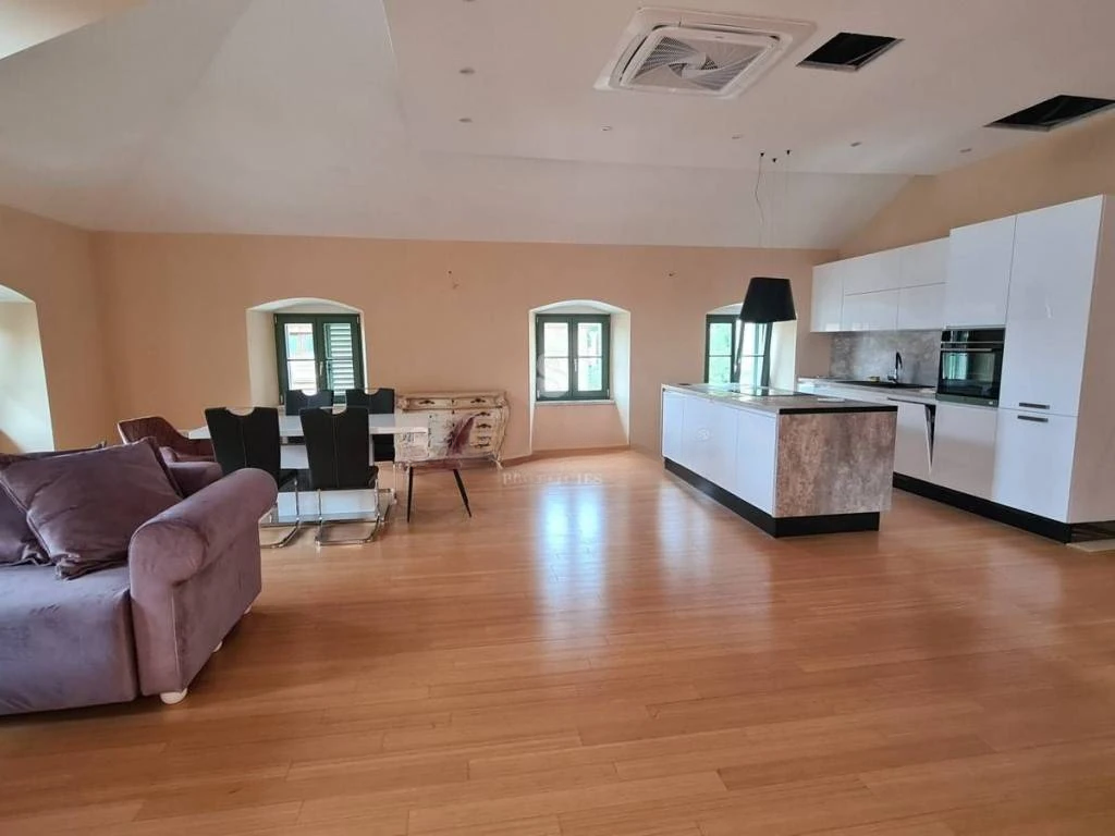 Квартира в Опатии, Хорватия, 180 м² - фото 1