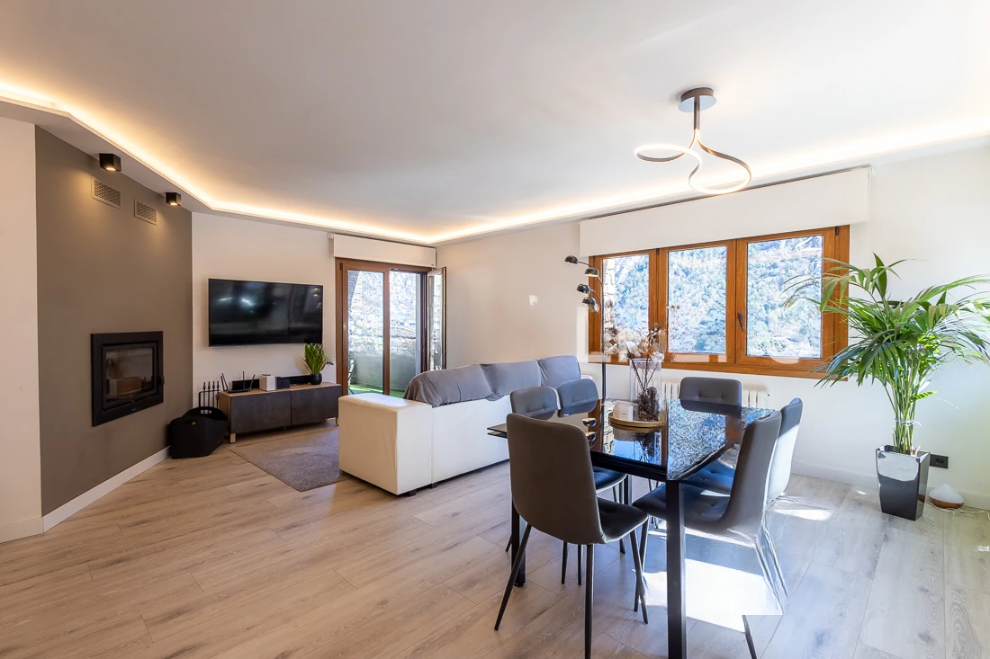 Квартира в Санта-Коломе, Андорра, 157 м² - фото 1