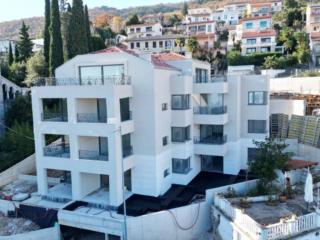 Квартира в Опатии, Хорватия, 218 м² - фото 1