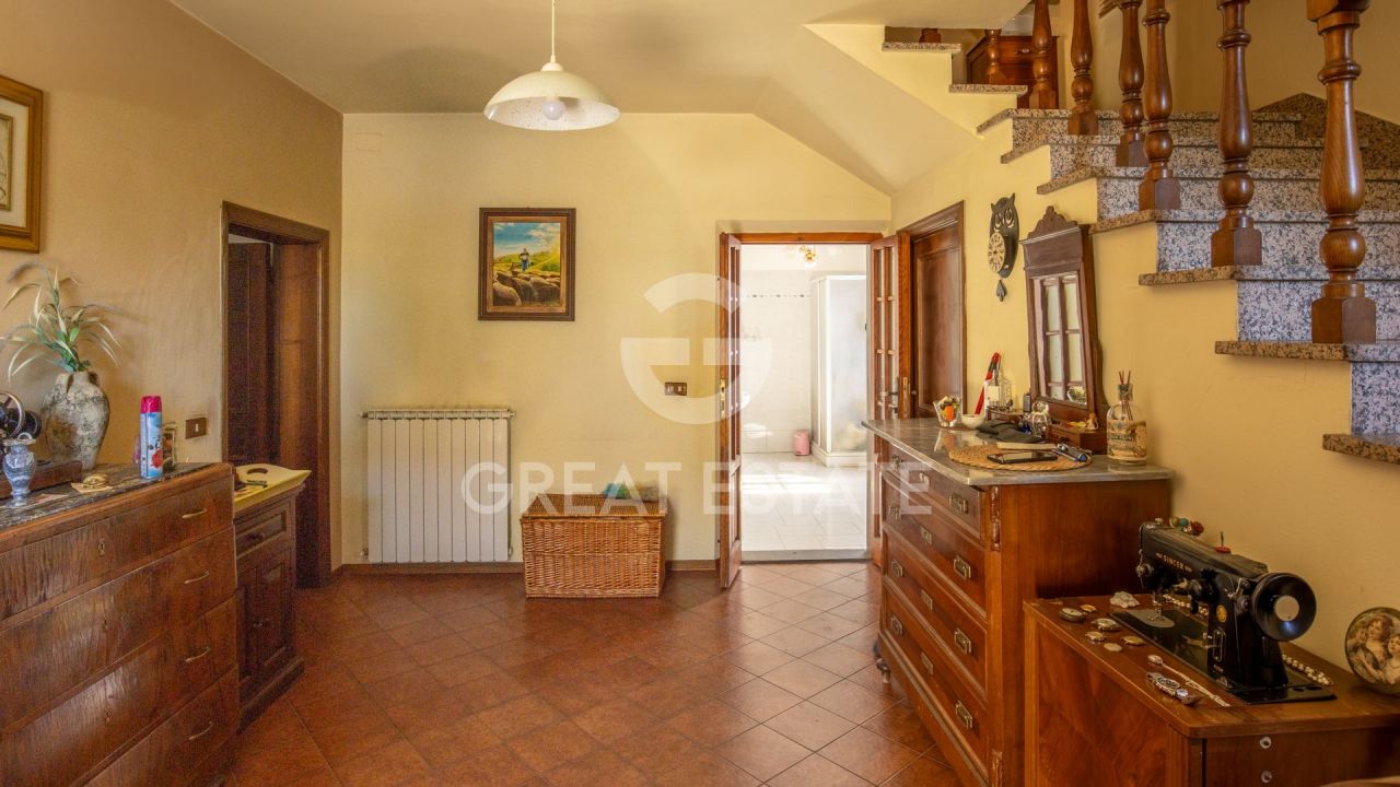 Вилла в Кортоне, Италия, 403.75 м² - фото 16