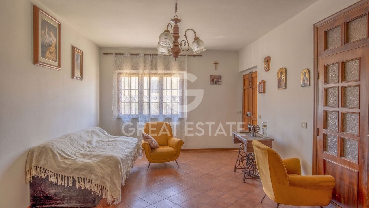 Вилла в Кортоне, Италия, 403.75 м² - фото 17