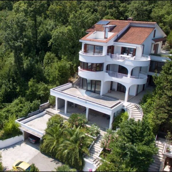 Дом в Опатии, Хорватия, 604 м² - фото 1