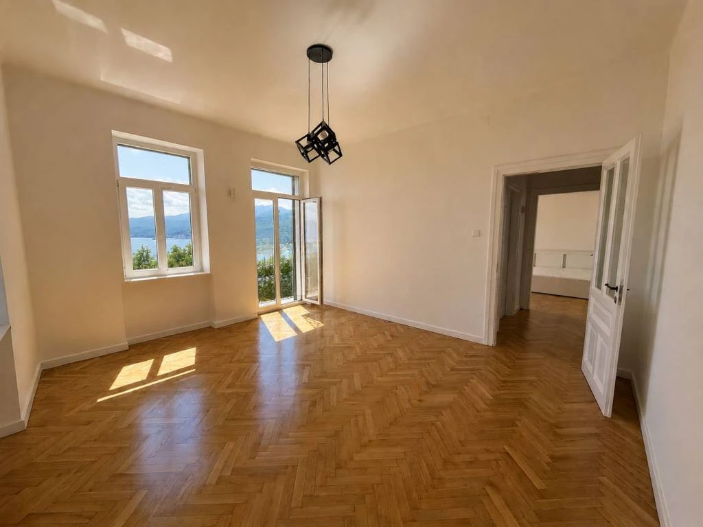 Квартира в Опатии, Хорватия, 90 м² - фото 1