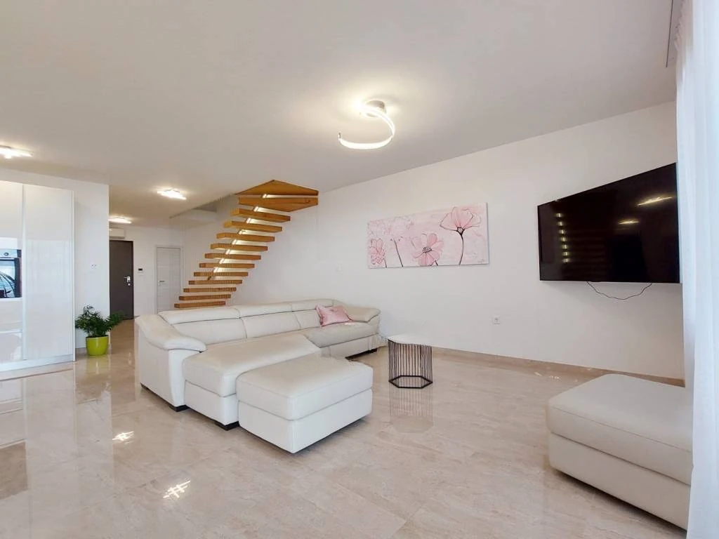 Дом в Опатии, Хорватия, 460 м² - фото 15