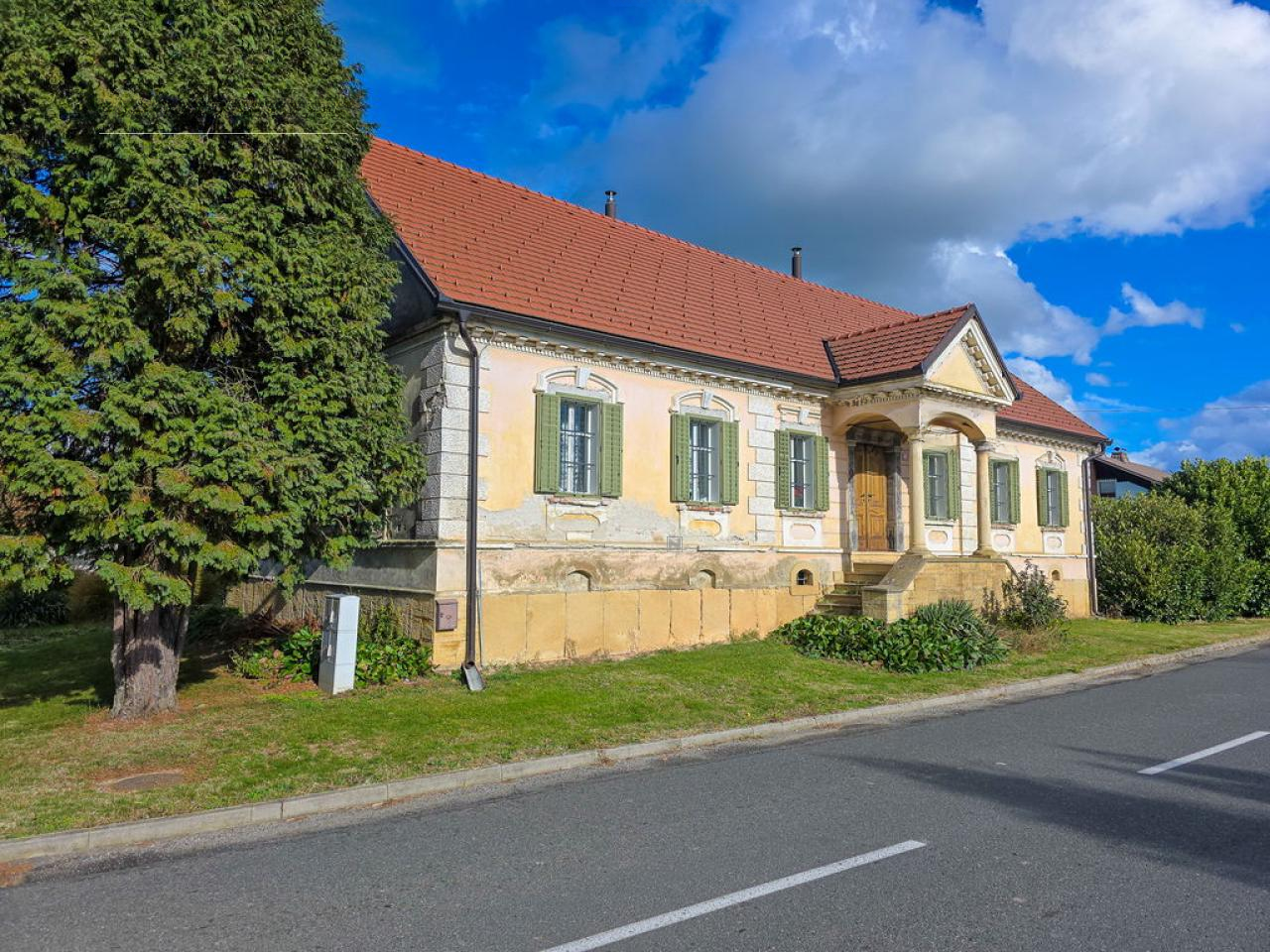 Ферма в Лютомере, Словения, 317 м² - фото 1