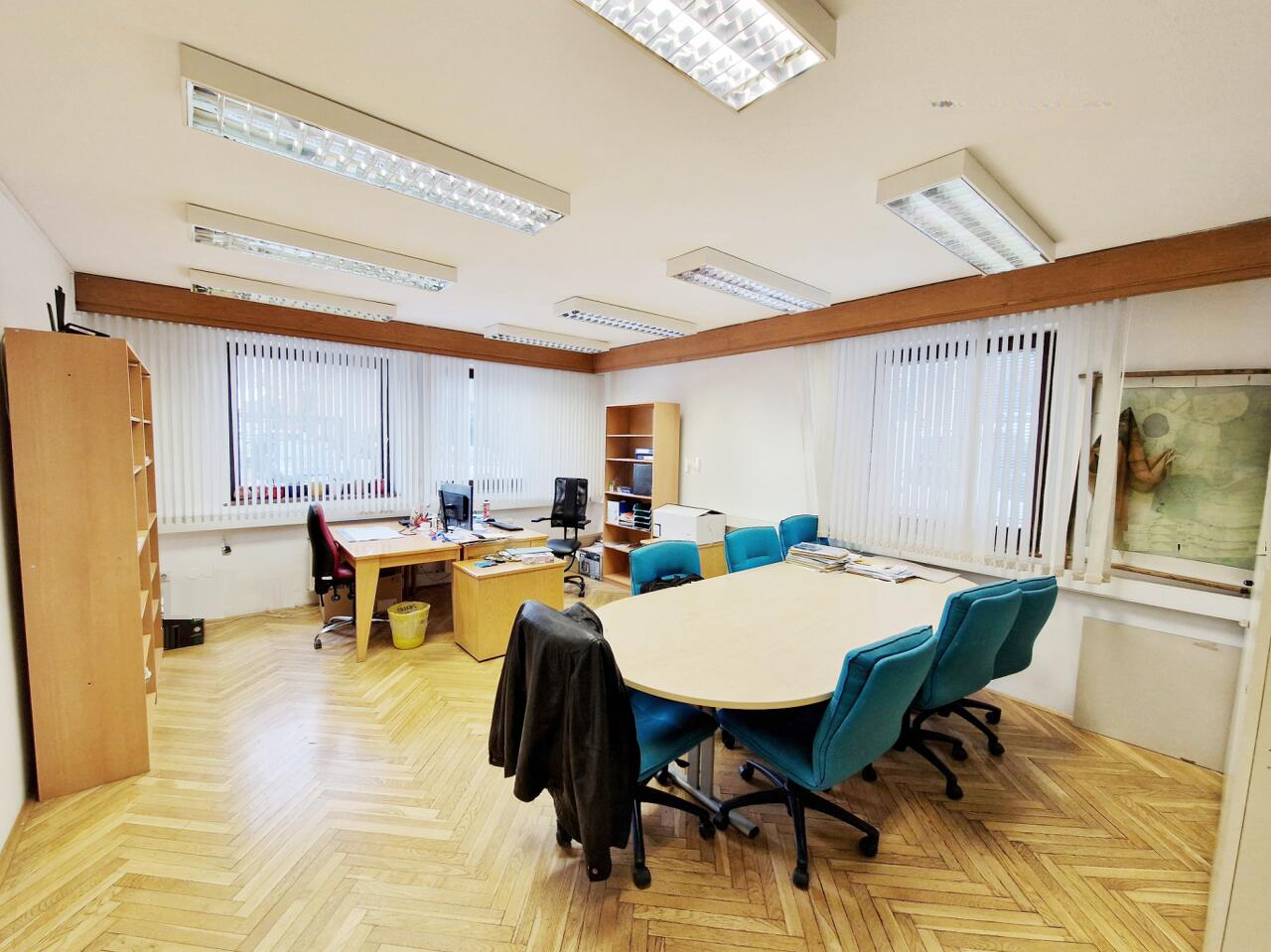 Офис в Любляне, Словения, 367 м² - фото 3