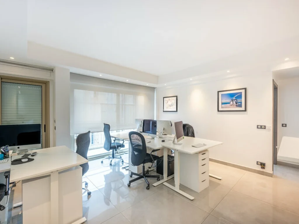 Квартира в Монако, Монако, 95 м² - фото 8
