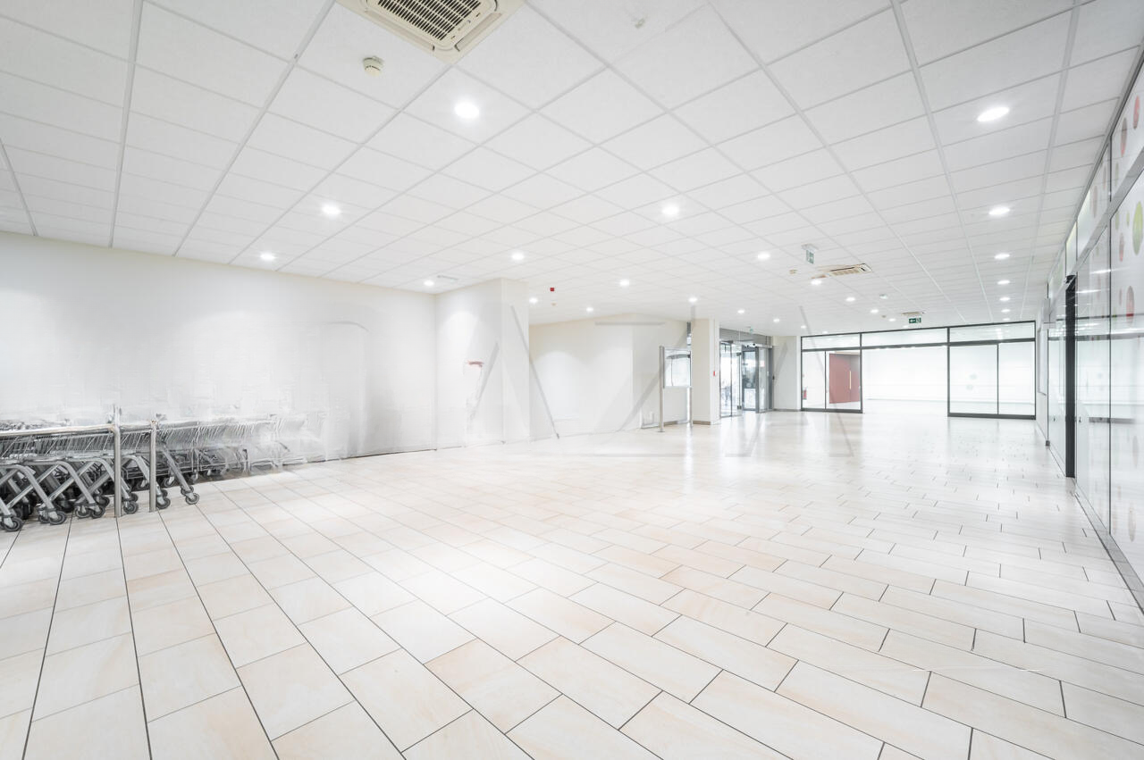 Офис в Любляне, Словения, 458 м² - фото 13