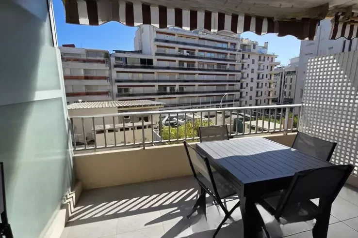 Квартира в Каннах, Франция, 50 м² - фото 1