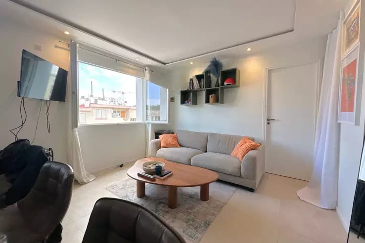 Квартира в Каннах, Франция, 42 м² - фото 1