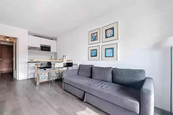 Квартира в Каннах, Франция, 25 м² - фото 1