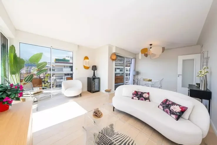 Квартира в Каннах, Франция, 71 м² - фото 1