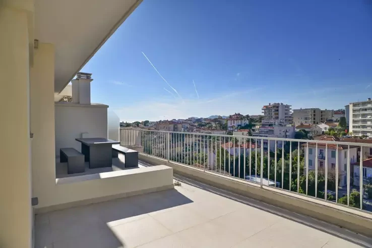 Квартира в Каннах, Франция, 80 м² - фото 1