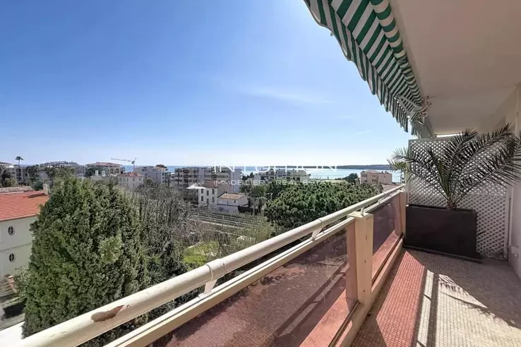 Квартира в Каннах, Франция, 45 м² - фото 1