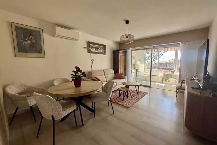 Квартира в Каннах, Франция, 57 м² - фото 1