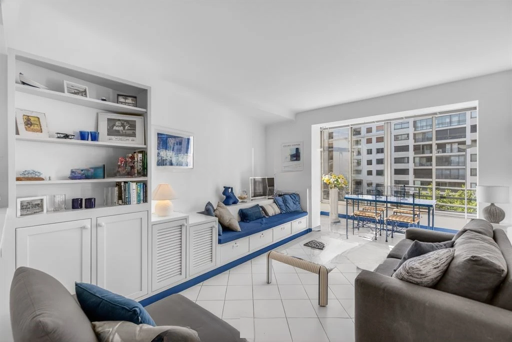Квартира в Каннах, Франция, 55 м² - фото 2