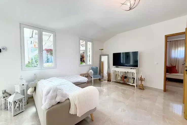 Квартира в Каннах, Франция, 73 м² - фото 2