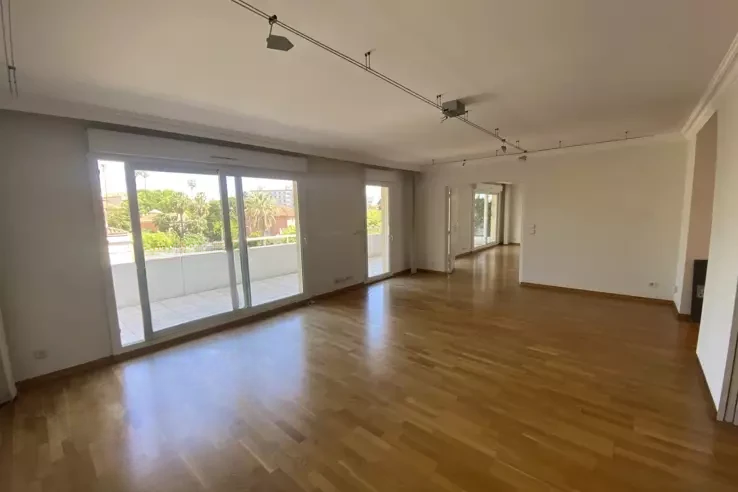 Квартира в Каннах, Франция, 141 м² - фото 2