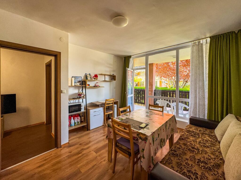 Квартира в Ахелое, Болгария, 62 м² - фото 1