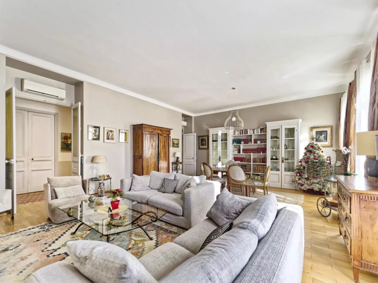 Квартира в Каннах, Франция, 141 м² - фото 2