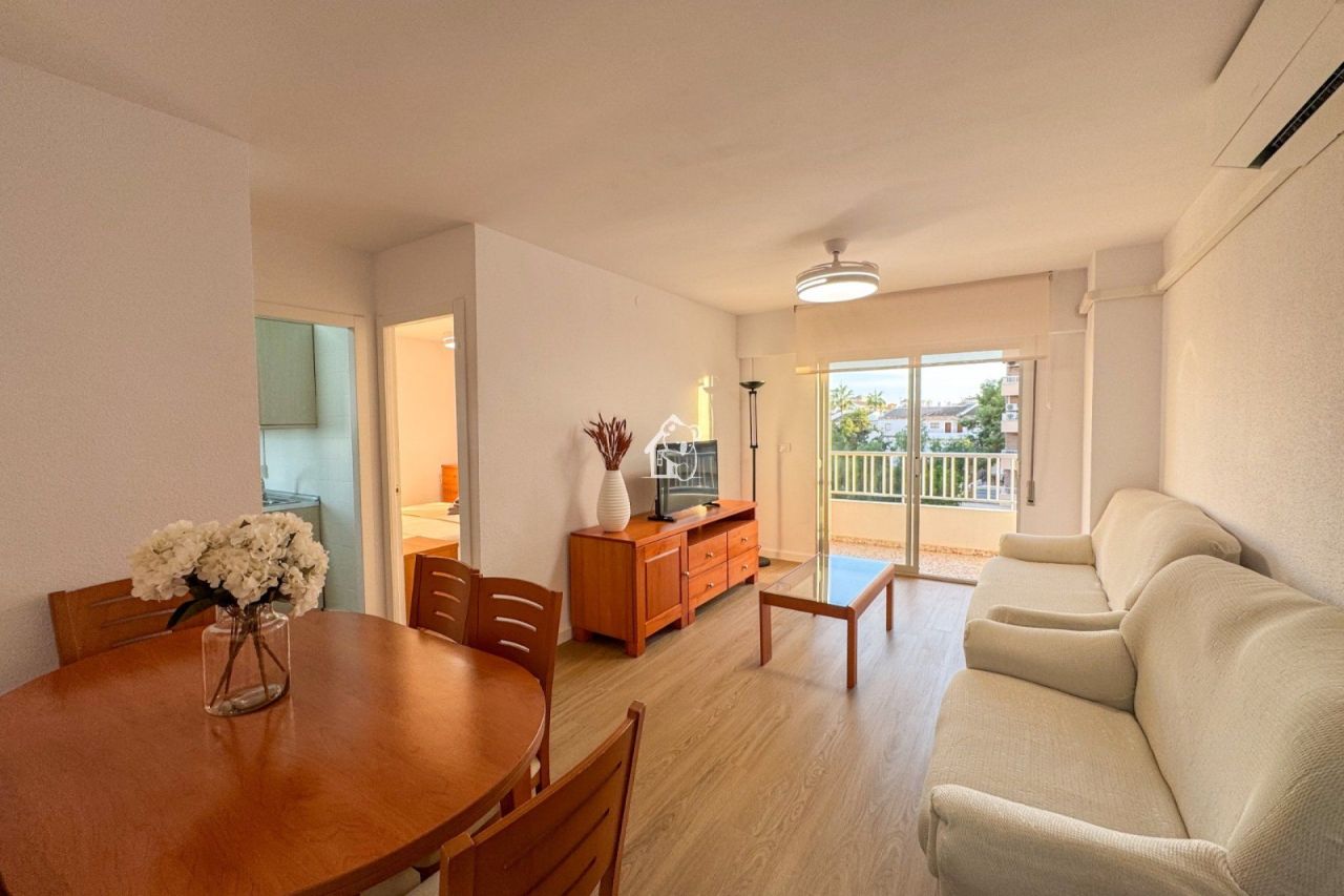 Апартаменты в Пунта Приме, Испания, 75 м² - фото 1