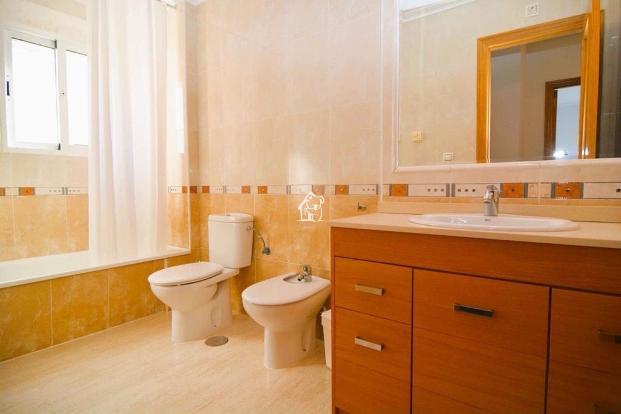 Дом в Торре де ла Орадада, Испания, 150 м² - фото 8