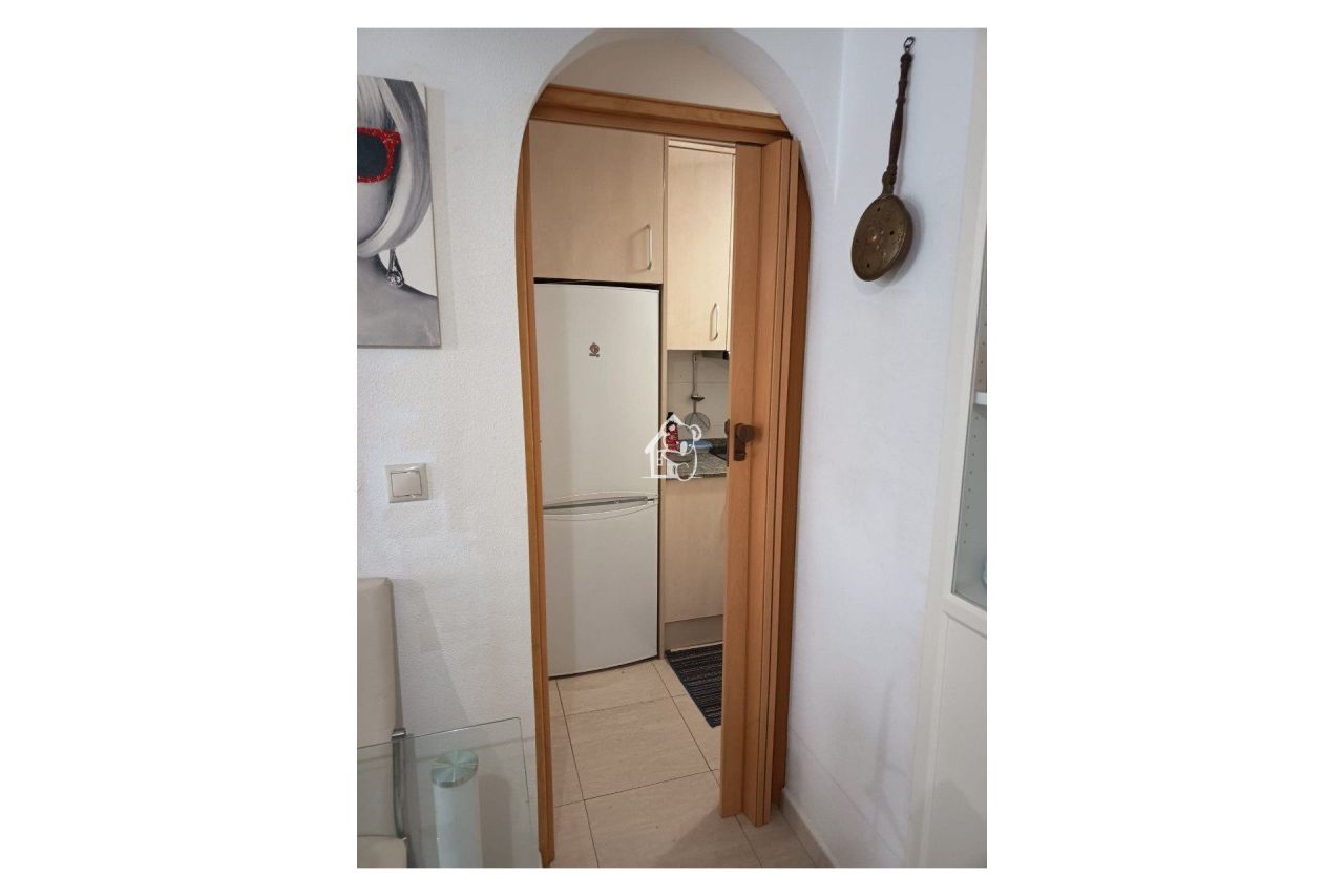 Апартаменты в Альморади, Испания, 60 м² - фото 9