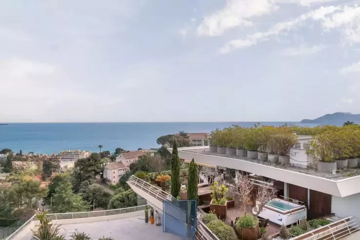 Квартира в Каннах, Франция, 100 м² - фото 1