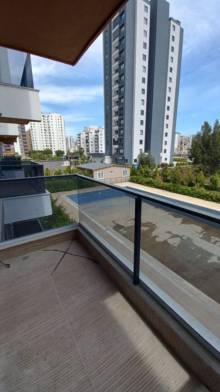Квартира в Мерсине, Турция, 40 м² - фото 1