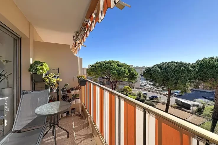 Квартира в Каннах, Франция, 40 м² - фото 1