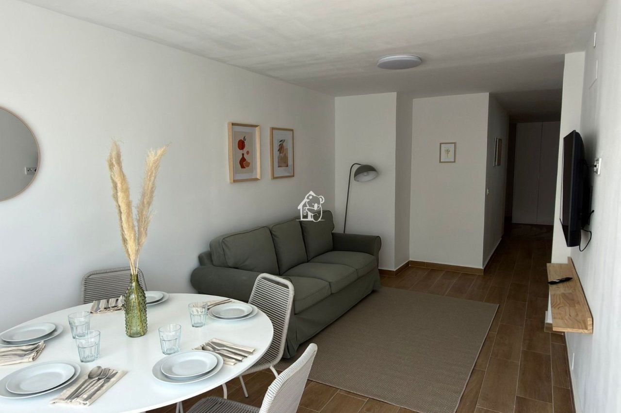Апартаменты в Торревьехе, Испания, 87 м² - фото 1