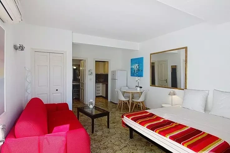 Квартира в Каннах, Франция, 28 м² - фото 2