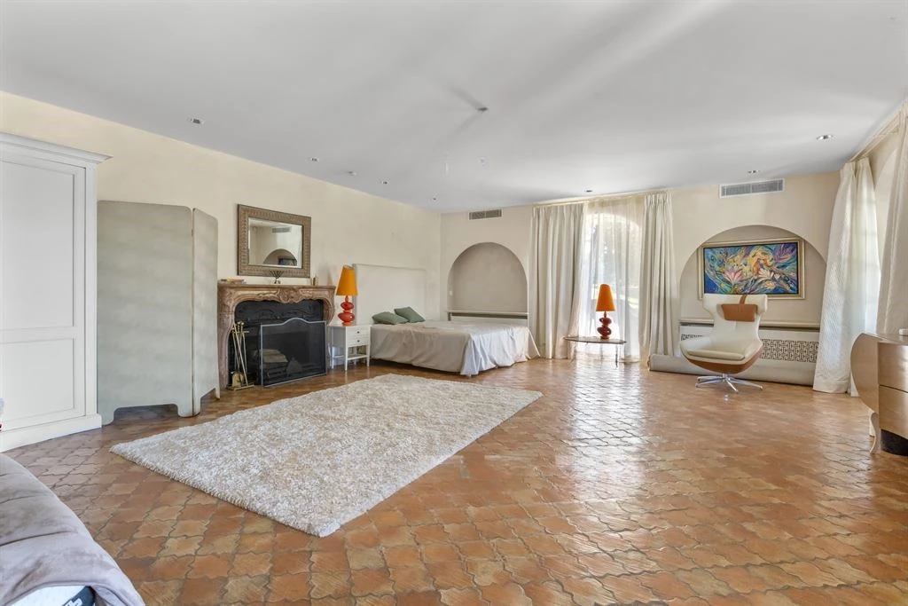 Квартира в Каннах, Франция, 1 344 м² - фото 18