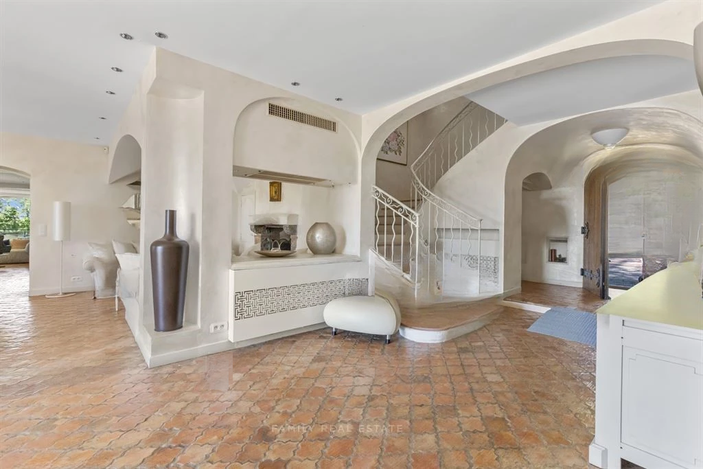 Квартира в Каннах, Франция, 1 344 м² - фото 19