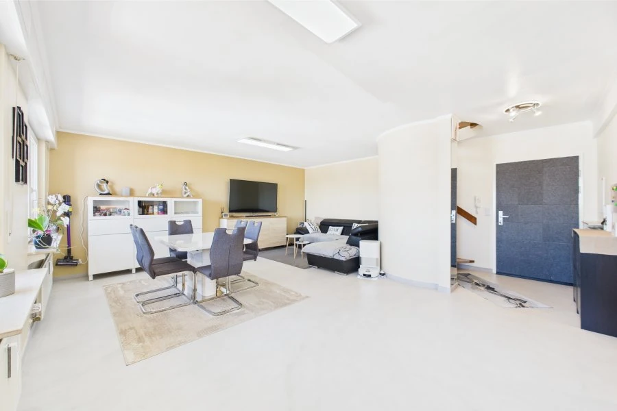 Квартира в Люксембурге, Люксембург, 74 м² - фото 2