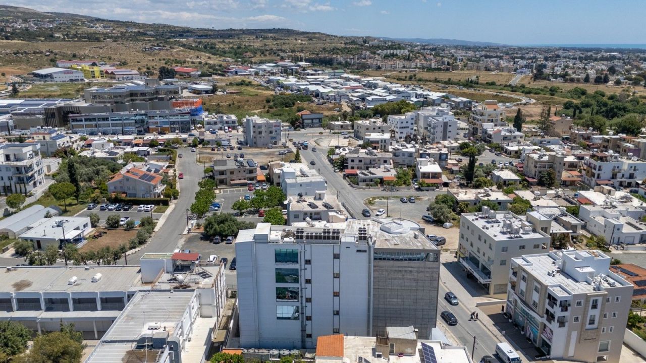 Коммерческая недвижимость в Пафосе, Кипр, 3 771 м² - фото 6