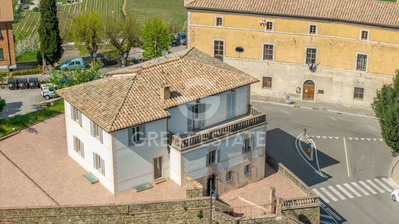 Дом в Монтальчино, Италия, 561.25 м² - фото 1
