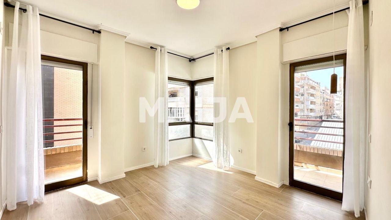 Апартаменты в Торревьехе, Испания, 85 м² - фото 1