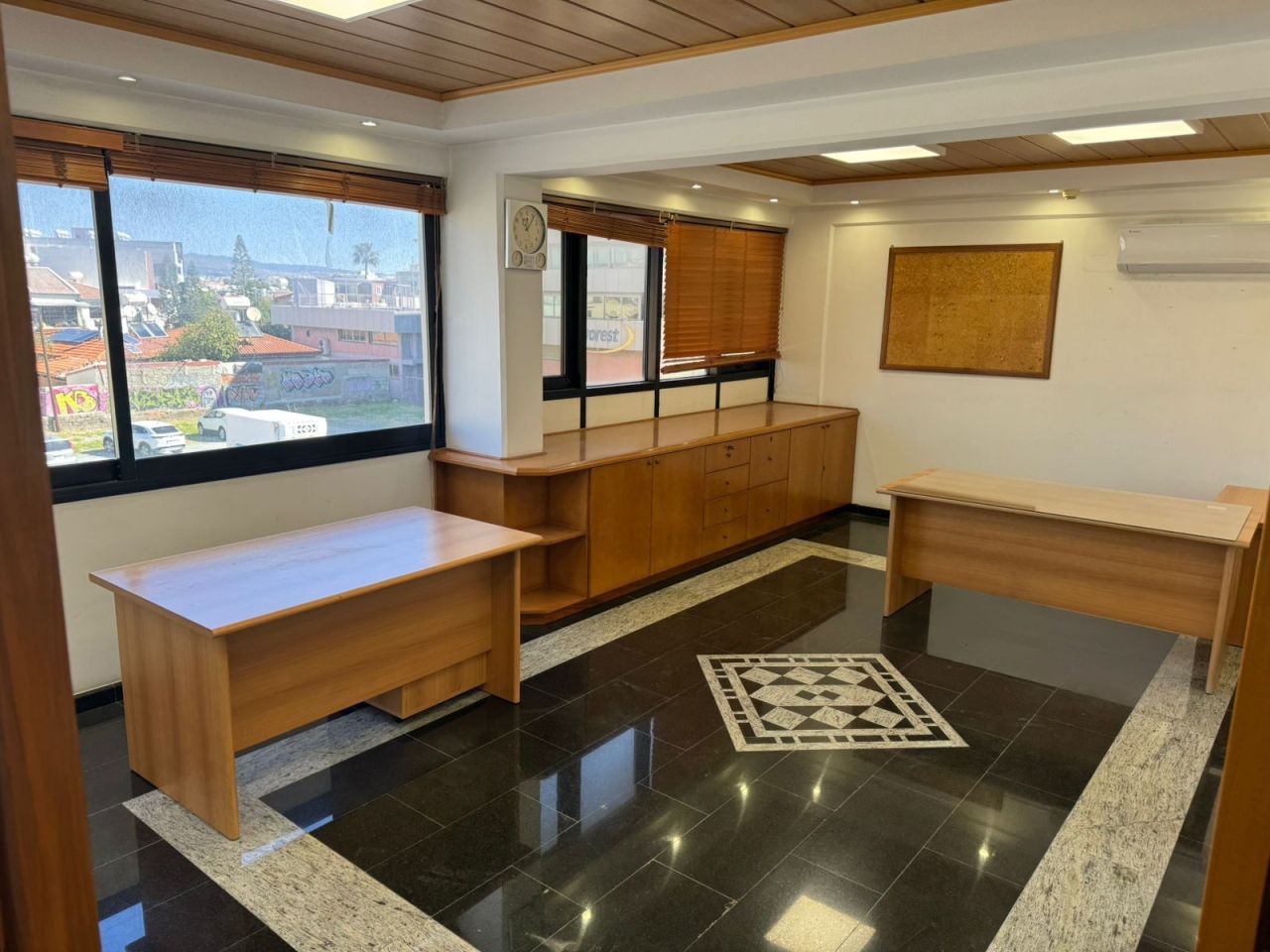 Офис Omonoia, Кипр, 250 м² - фото 1