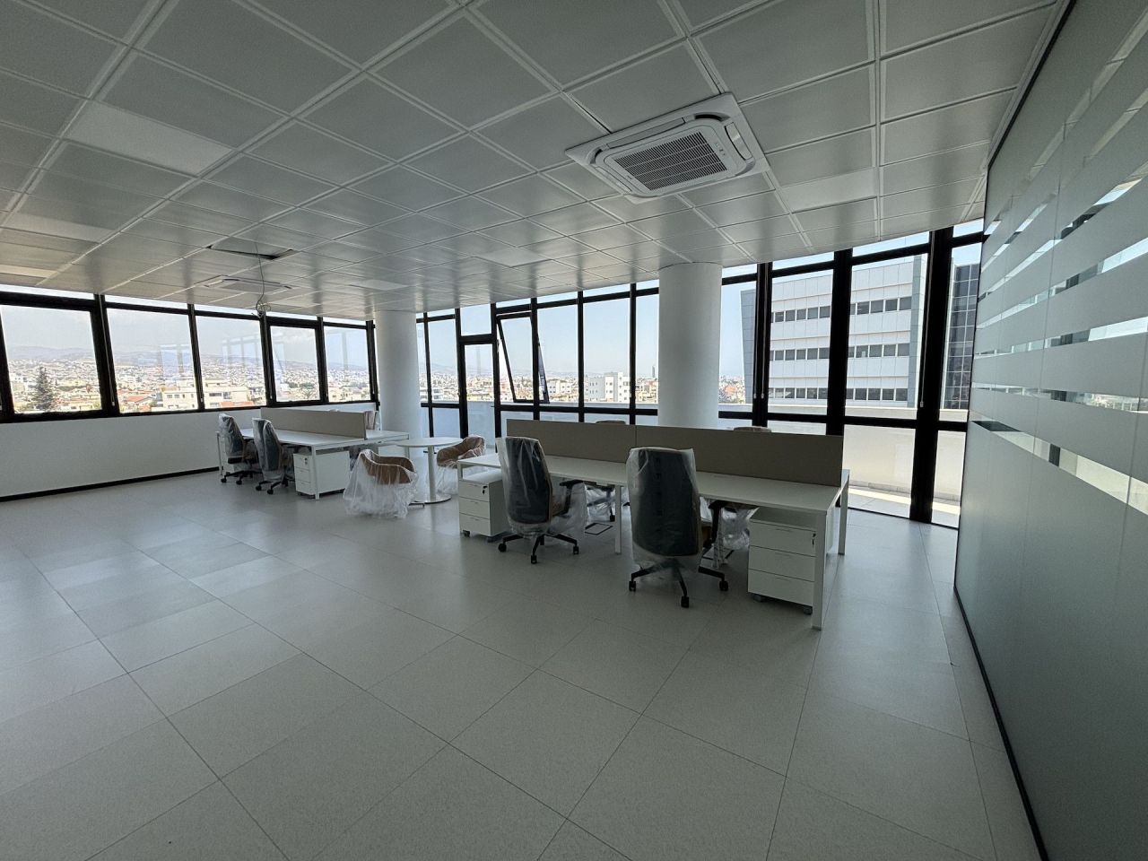 Офис Omonoia, Кипр, 221 м² - фото 1