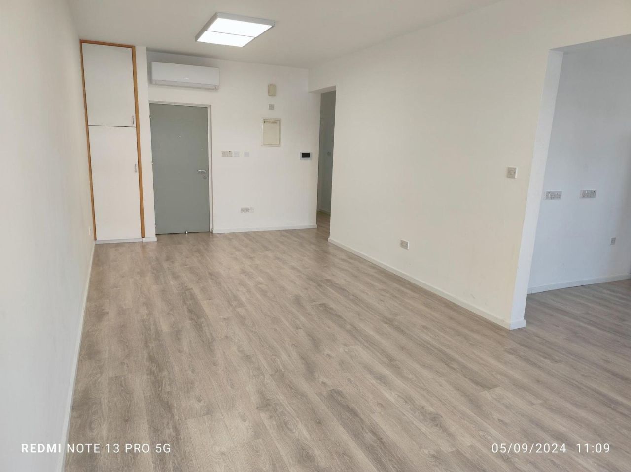Офис Neapoli, Кипр, 115 м² - фото 1