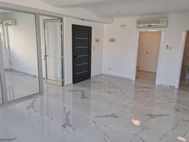 Офис Agia Zoni, Кипр, 135 м² - фото 1
