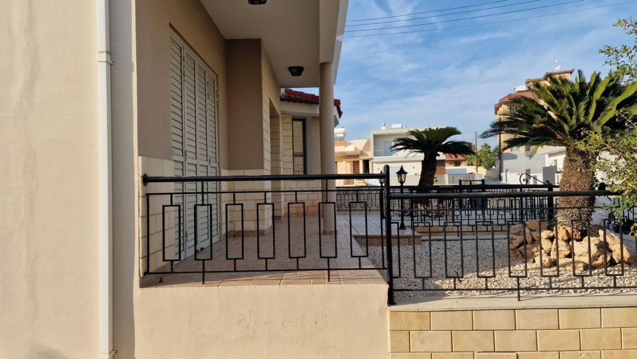 Дом Agios Sillas, Кипр, 250 м² - фото 1