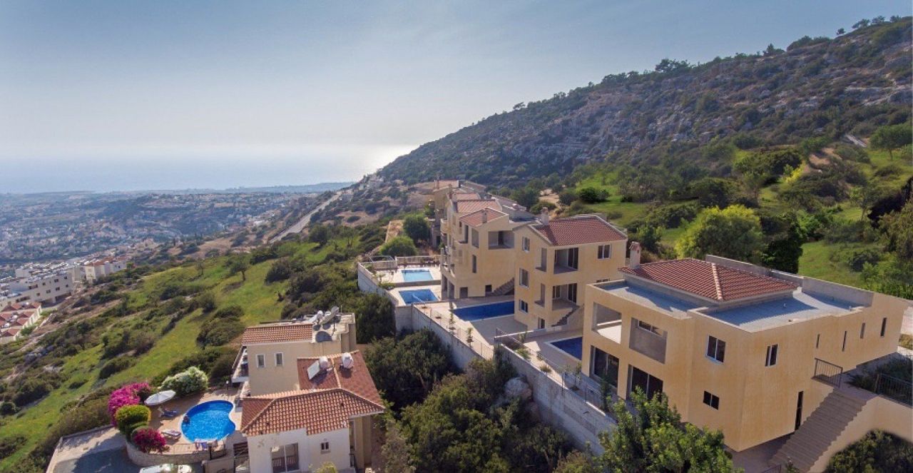 Дом в Пейе, Кипр, 245 м² - фото 1