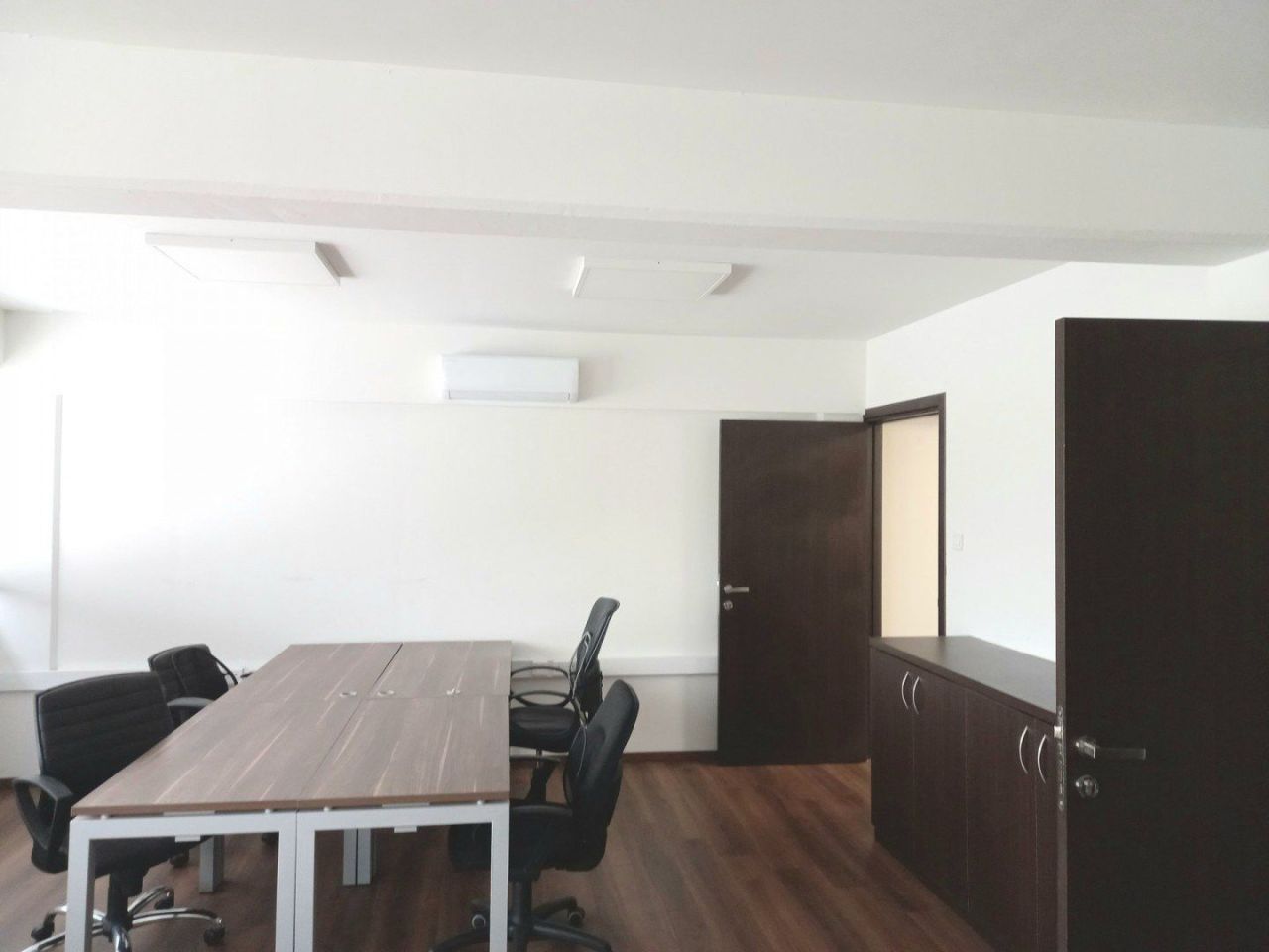 Офис Agia Filaxi, Кипр, 110 м² - фото 1