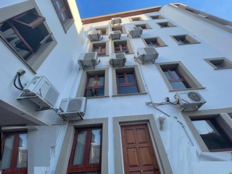 Отель, гостиница в Айя-Напе, Кипр, 1 081 м² - фото 1